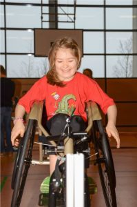 Pralympischer Tag 2015 der Mary-Poppins Grundschule, Langstreckenrollstuhl