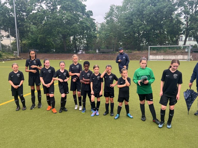 Berliner Meister im Mädchenfußball