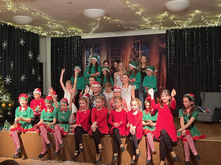 Der verlorene Weihnachtsstern – Magic Dance Group