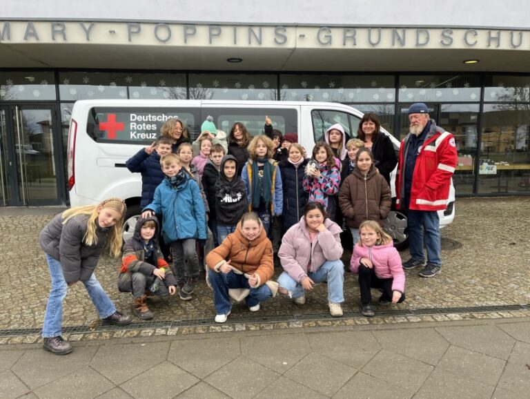 Besuch des Wärmebusses des DRK